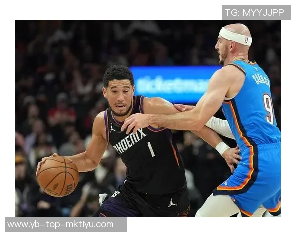 布克：外界认为我安静但在赛场上我会积极发声并努力表达正确观点